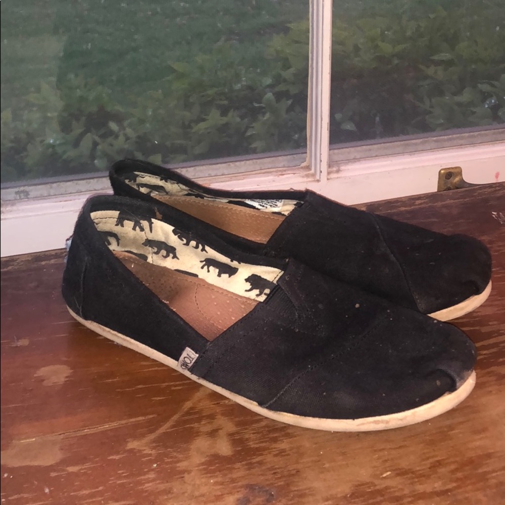 Classic Black Toms
